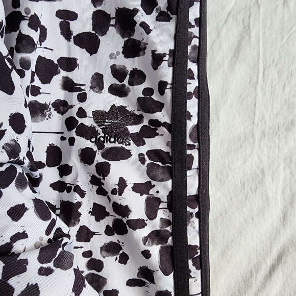 New without tags Adidas 3 stripe "inksplot" leggings - Picture 2 of 8